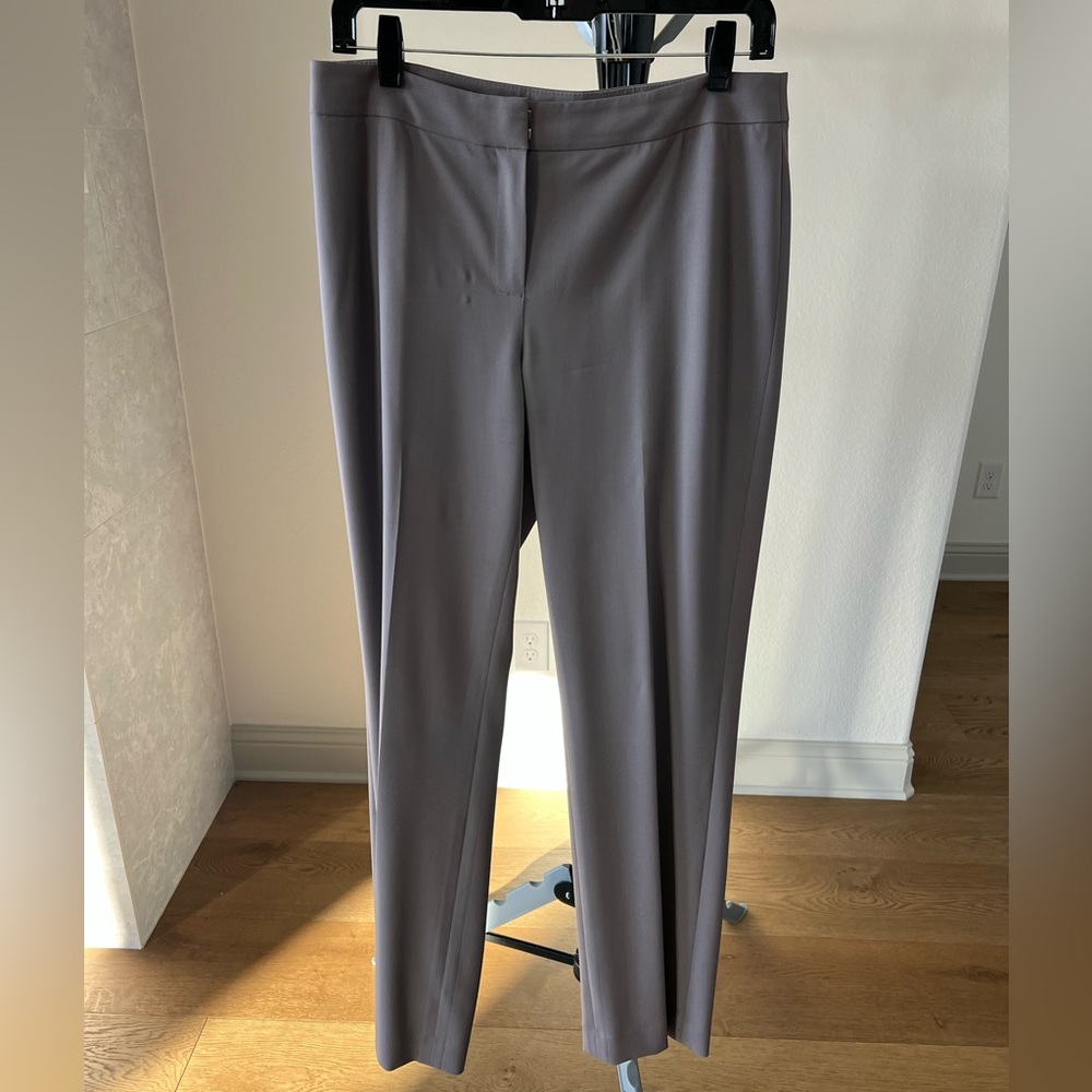 Lafayette 148 New York Elegant Gray Trousers